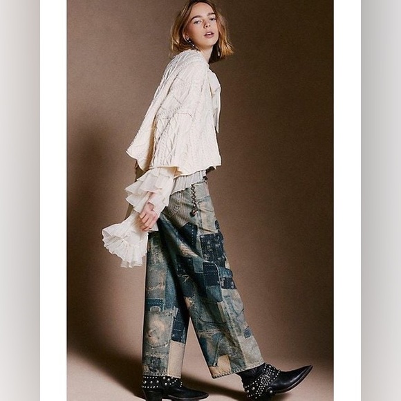 Free People We the Free Illusions Printed Relaxed Jeans Sz 30 Indigo NWT - Picture 9 of 13